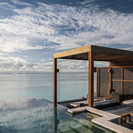 Four Seasons Resort Maldives At Kuda Huraa Esterno foto