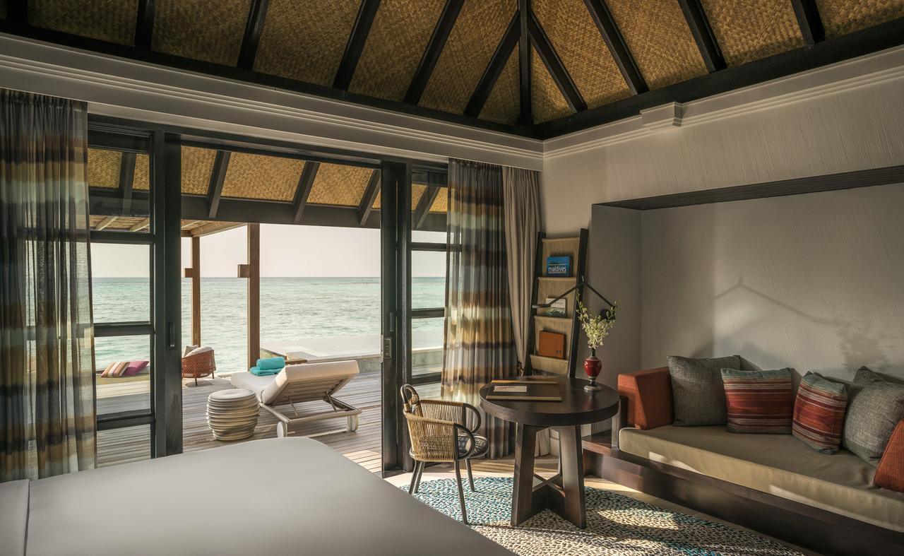 Four Seasons Resort Maldives At Kuda Huraa Esterno foto