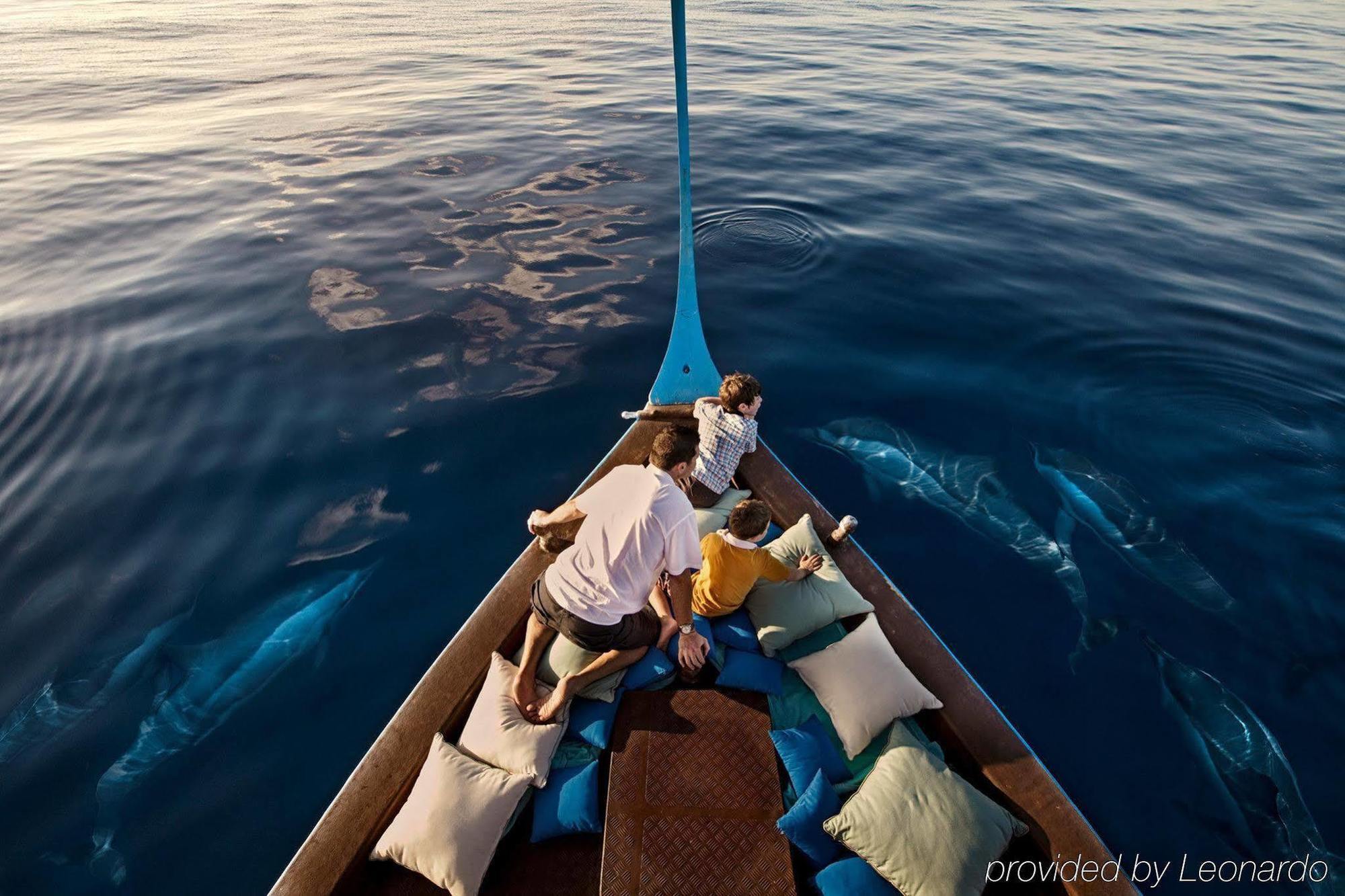 Four Seasons Resort Maldives At Kuda Huraa Esterno foto