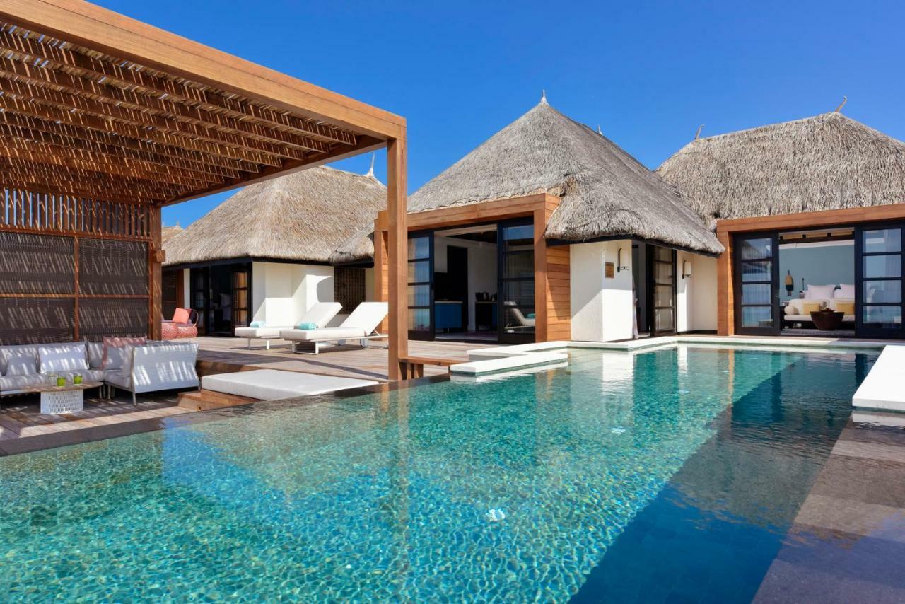 Four Seasons Resort Maldives At Kuda Huraa Esterno foto