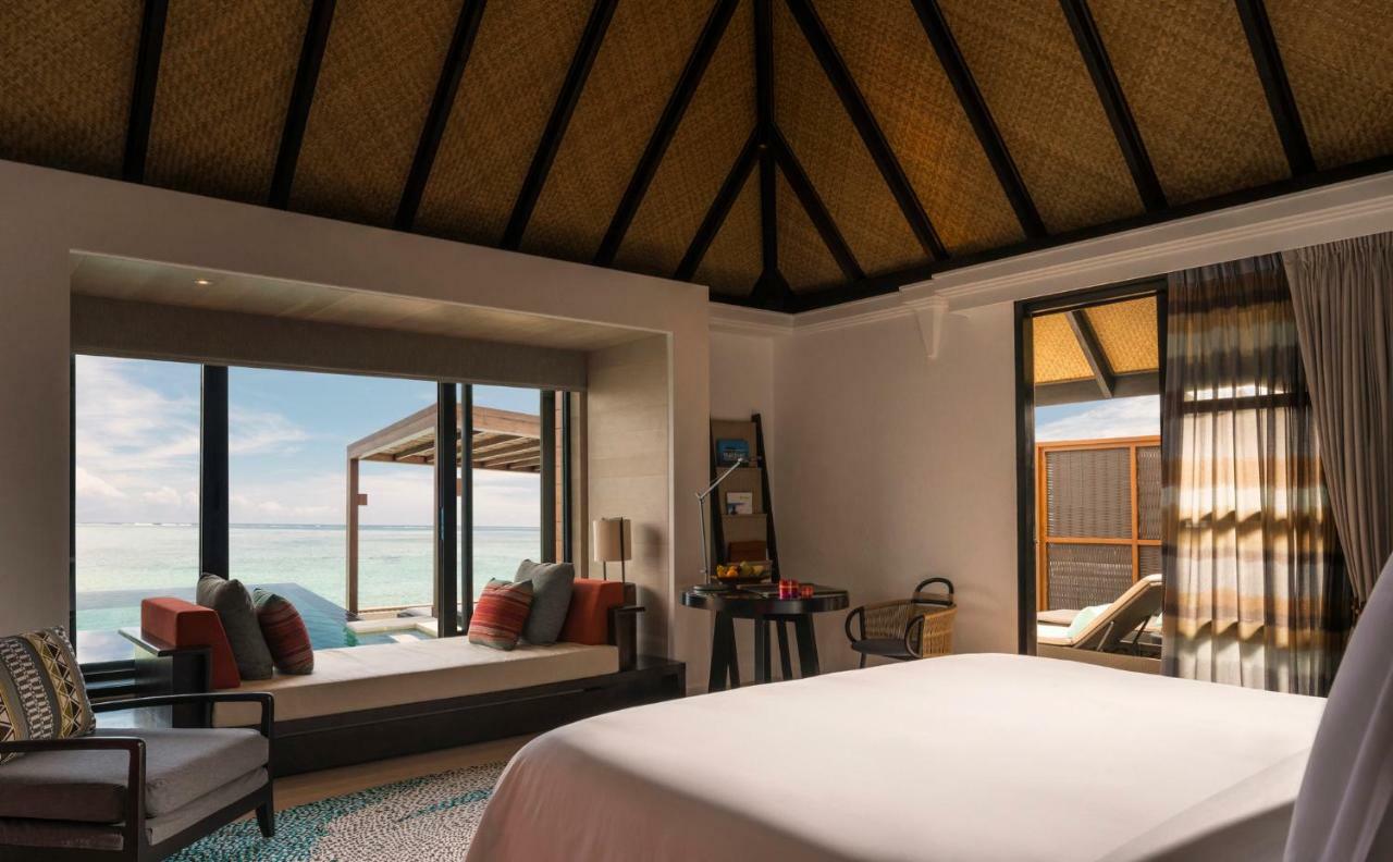 Four Seasons Resort Maldives At Kuda Huraa Esterno foto