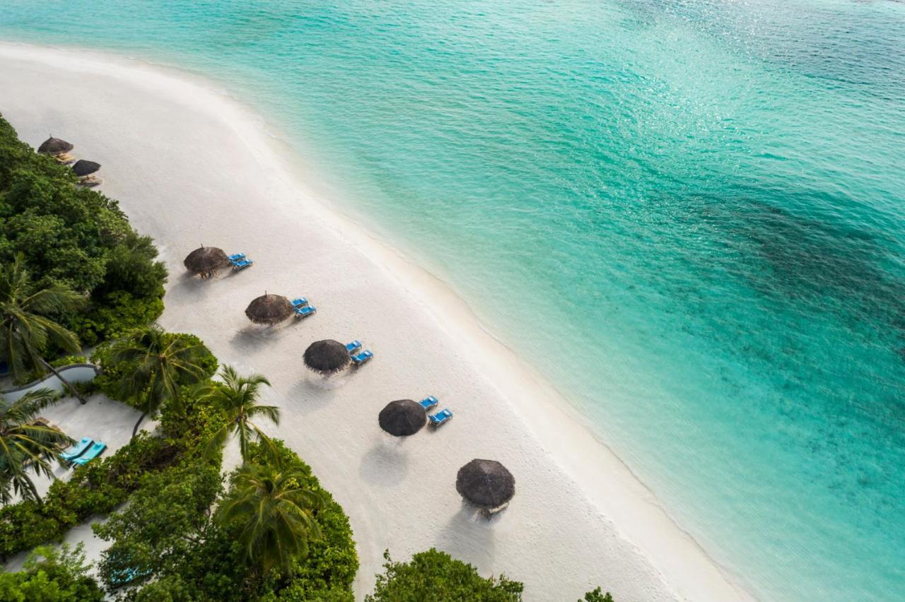 Four Seasons Resort Maldives At Kuda Huraa Esterno foto