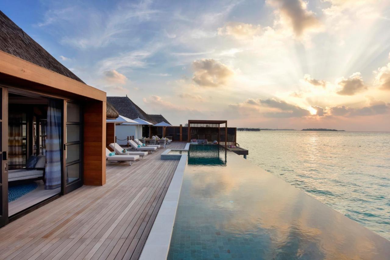 Four Seasons Resort Maldives At Kuda Huraa Esterno foto