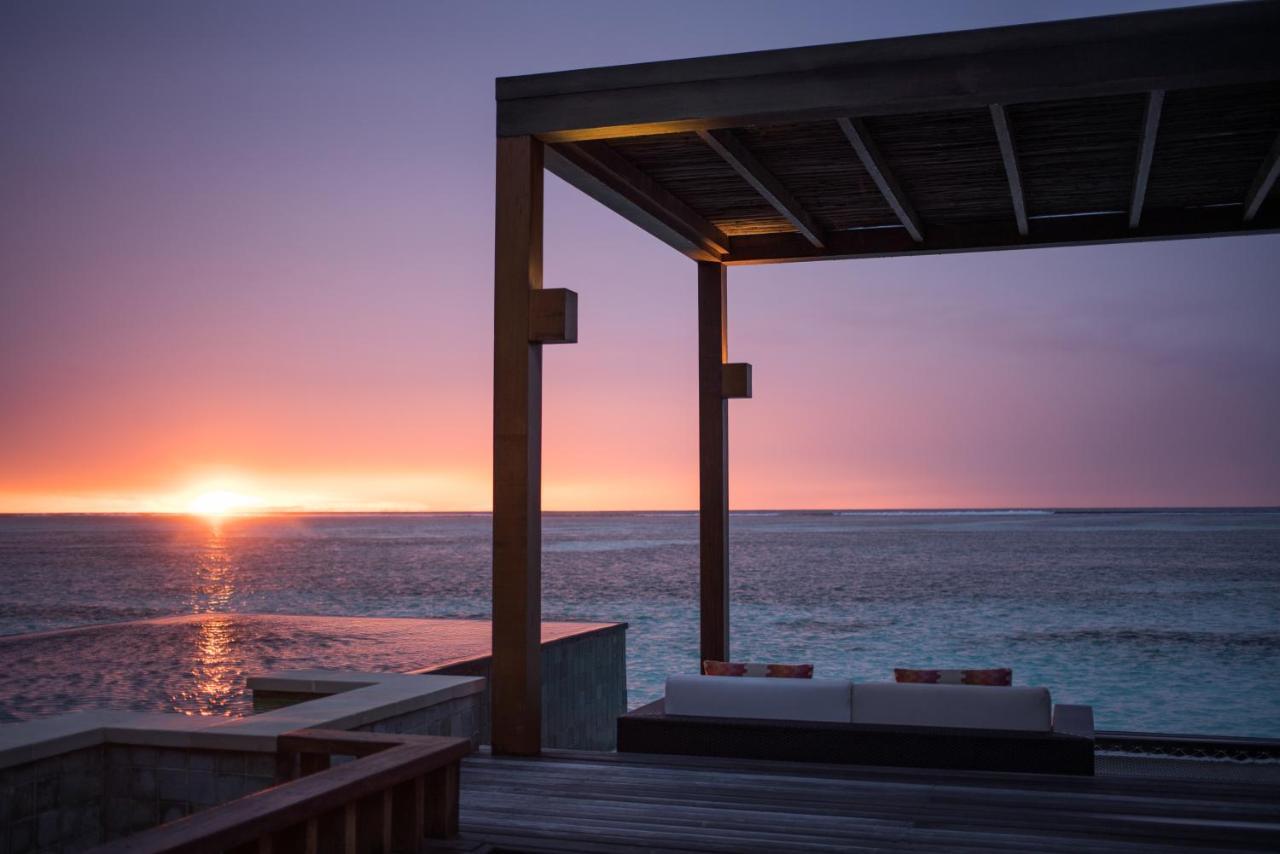 Four Seasons Resort Maldives At Kuda Huraa Esterno foto
