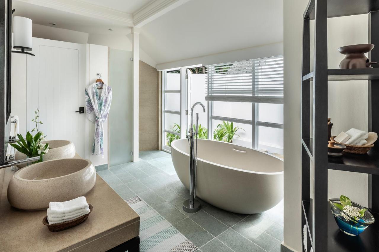 Four Seasons Resort Maldives At Kuda Huraa Esterno foto